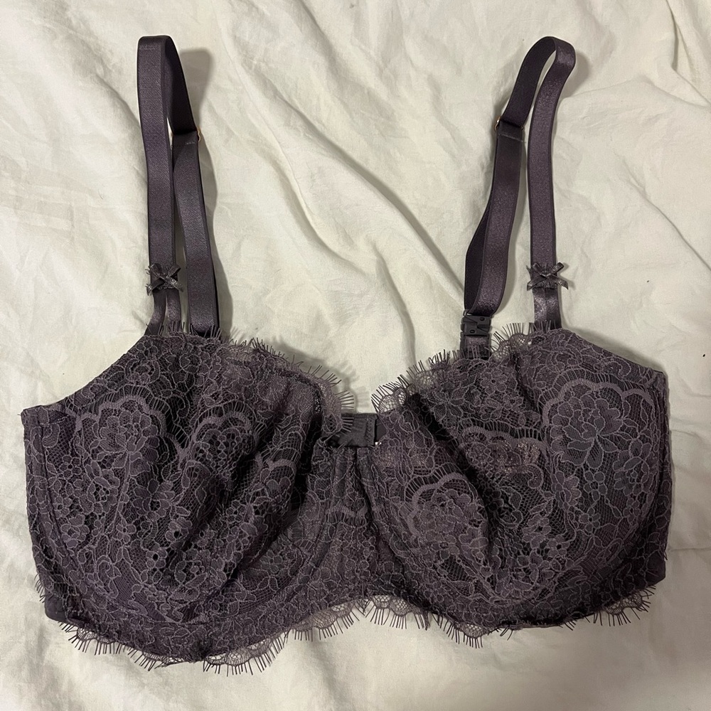 Victoria Secret Dream Angels unlined lace bra